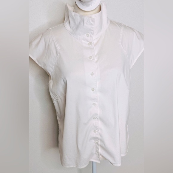 Per Se Button-Up Cap Sleeve Blouse - Picture 3 of 7